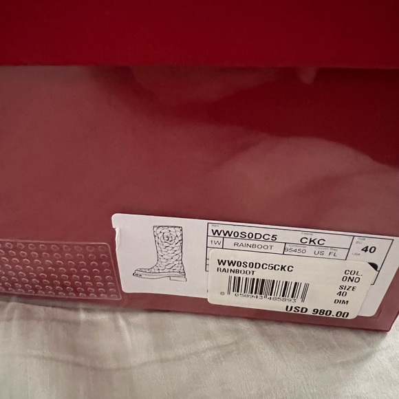 NEW Valentino Garavani Atelier Black rose flower rain boots - Picture 10 of 14